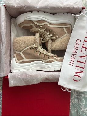 Valentino Garavani Beige Shearling-Trim Lace-Up Hiking Boots